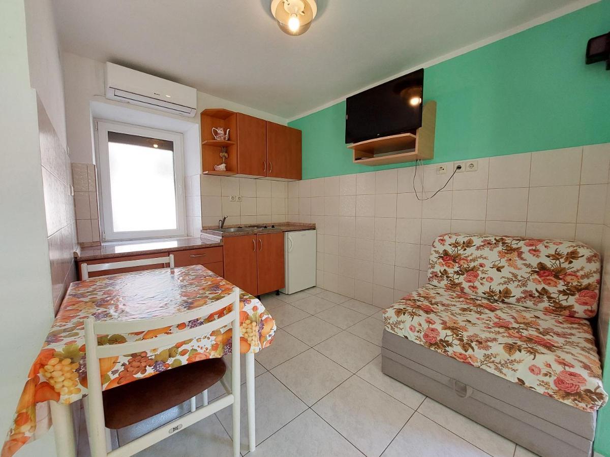 Apartments Ivan Cizici Luaran gambar