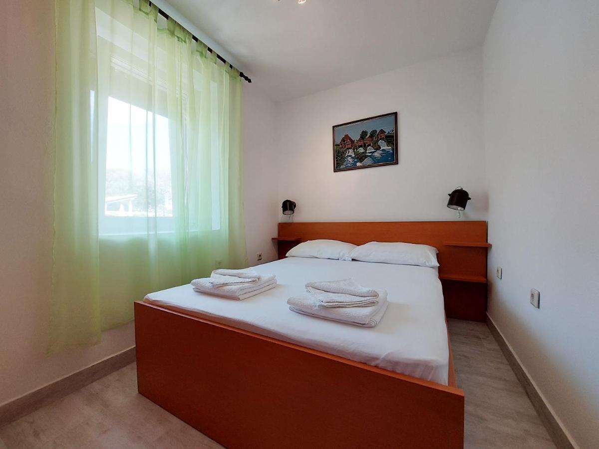 Apartments Ivan Cizici Luaran gambar