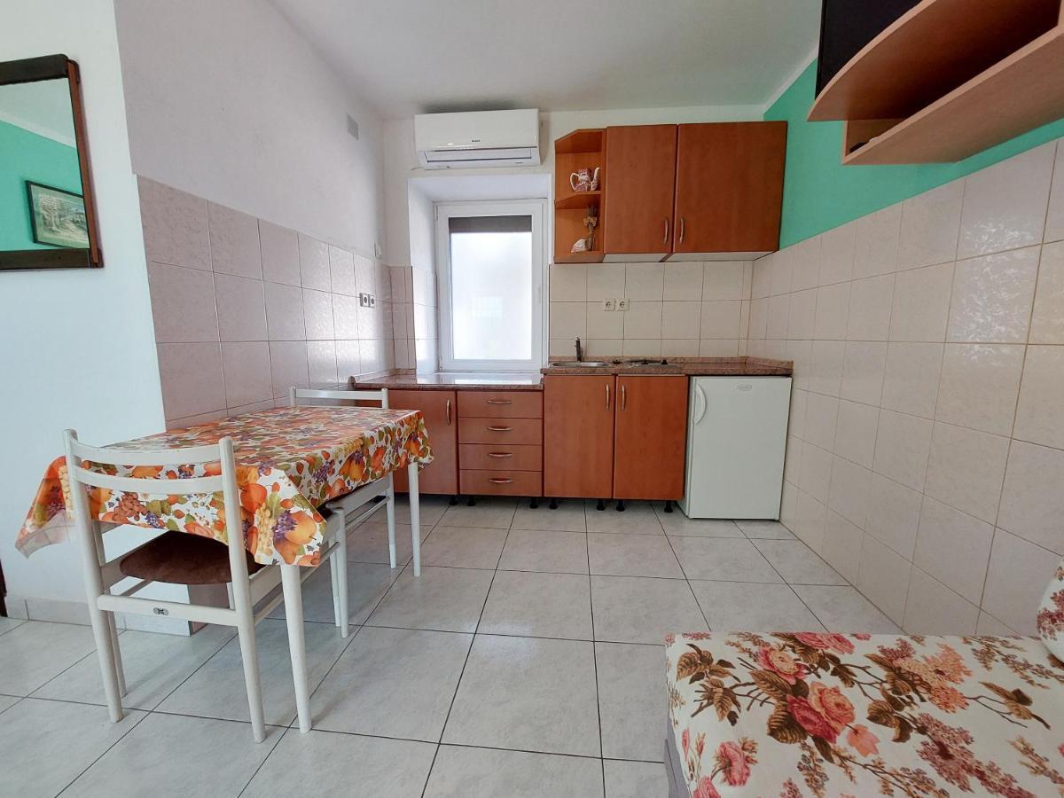 Apartments Ivan Cizici Luaran gambar